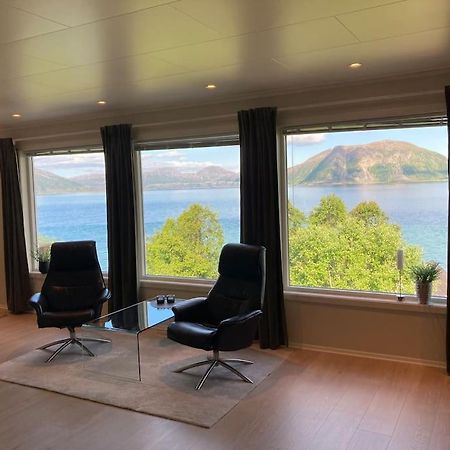 Villa Fantastic View, Quiet And Relaxing By The Sea Kvaloya Exterior foto